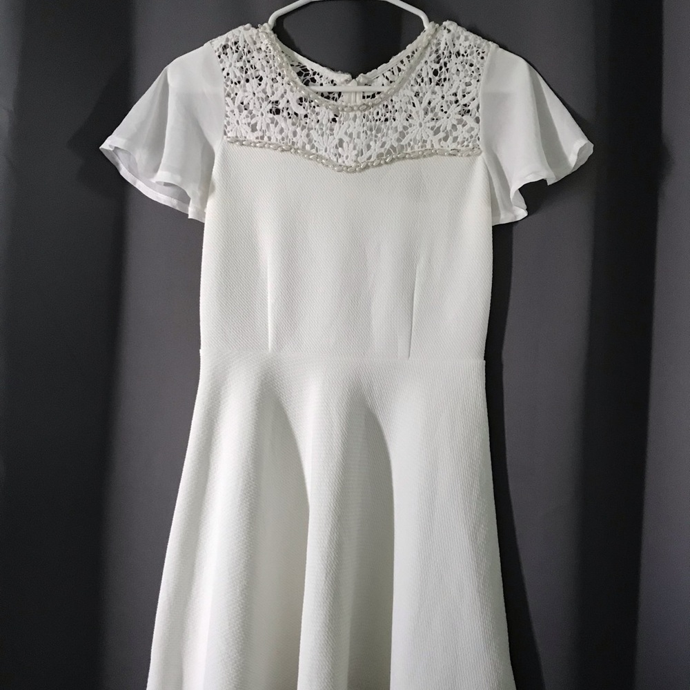 White mini Dress